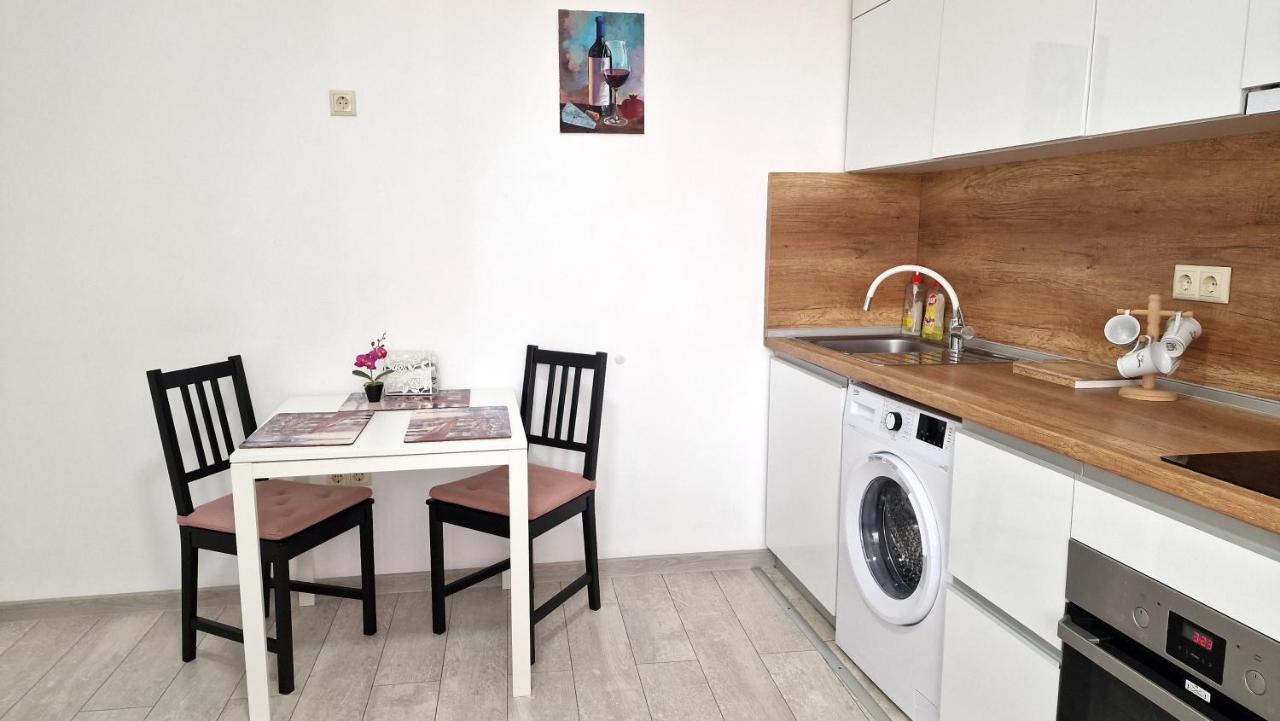 Lola Seaview Guest House. Уютный Домик В Варне Várna Kültér fotó