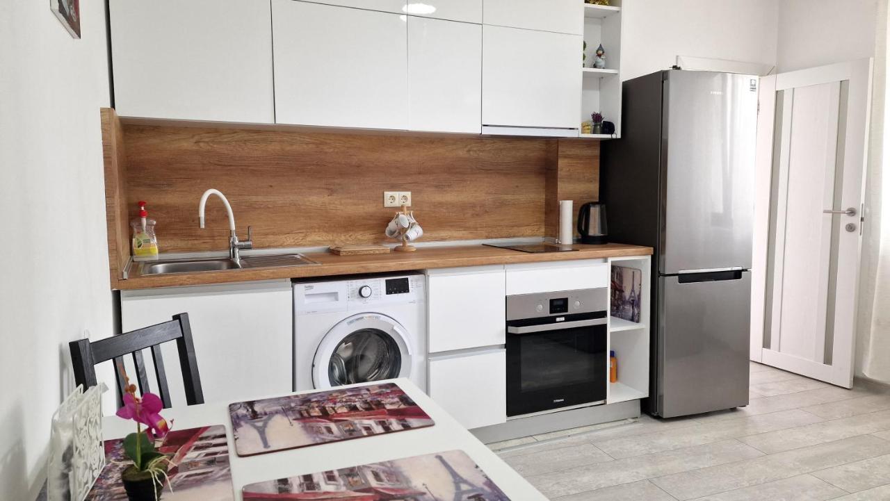 Lola Seaview Guest House. Уютный Домик В Варне Várna Kültér fotó