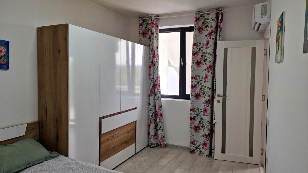 Lola Seaview Guest House. Уютный Домик В Варне Várna Kültér fotó